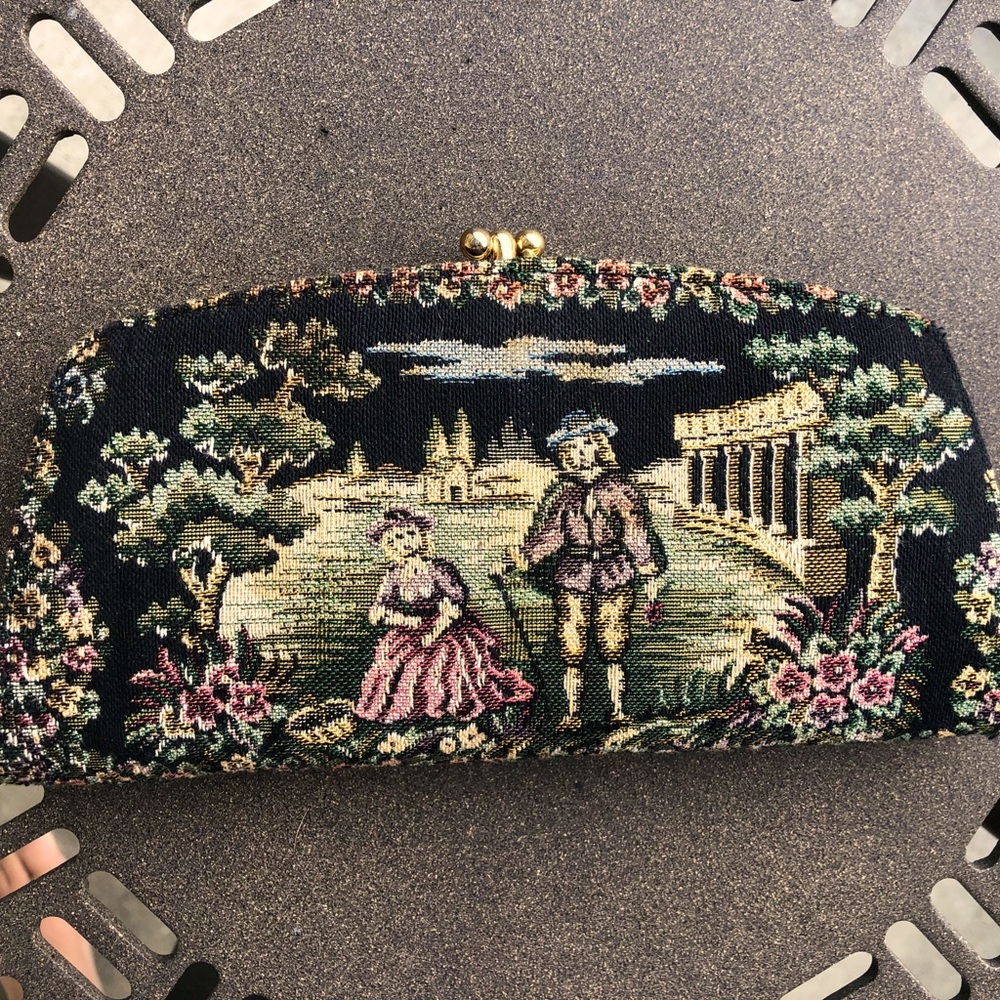 Vintage Fairytale Clutch Purse / Wallet by Baronet Fifth Avenue. Delightful‼️💝